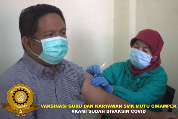 smk mutu cikampek vaksinisasi