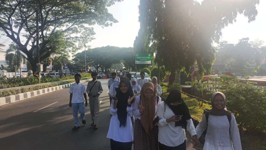 Aksi Bela Palestina: SMK TI Muhammadiyah Cikampek Tanamkan Semangat Kepedulian Global
