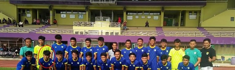 siswa SMK Mutu Cikampek bersama diklat persib