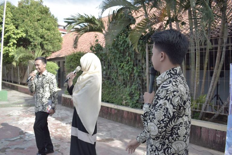 SMK TI Muhammadiyah CIkampek Roadshow ke SMPN 2 Kotabaru