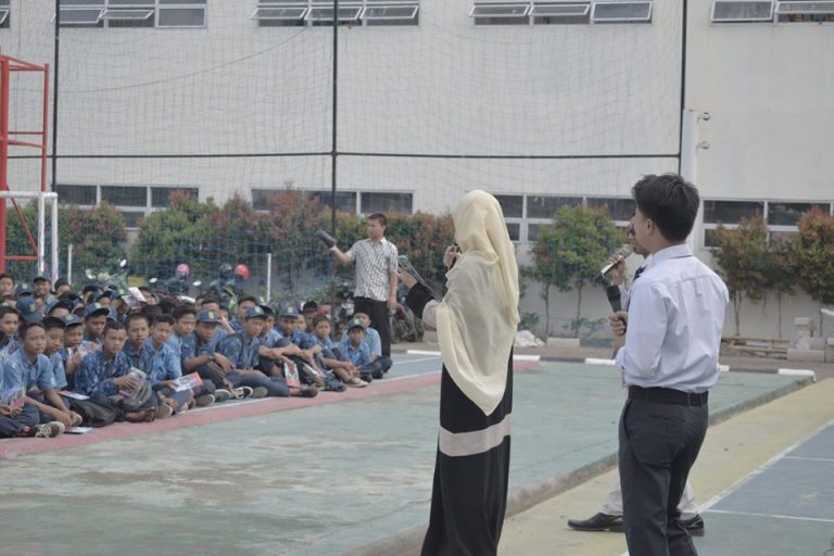 SMK TI Muhammadiyah Roadshow to SMP Muhammadiyah Cikampek